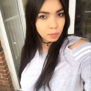 Meet your Posher, Isa